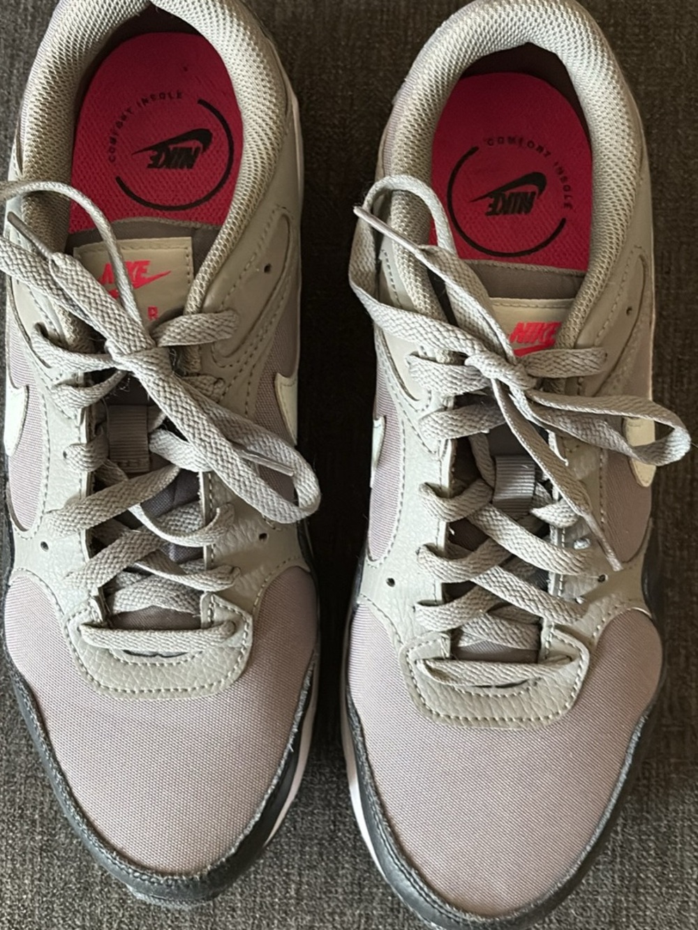 Woman’s Nike Air Max SC 360 Gray Casual Sneakers with Pink Insole Size 11